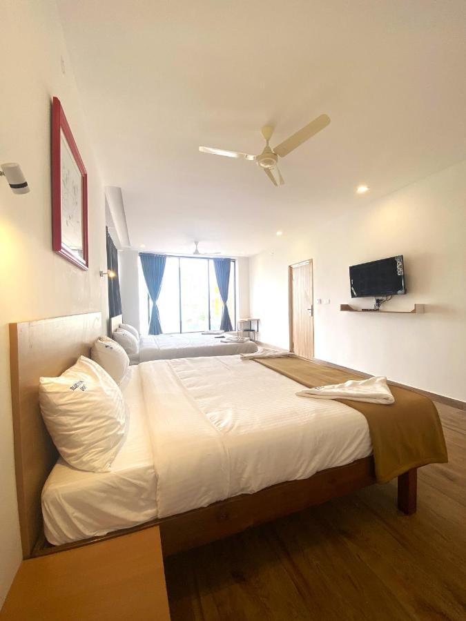 Hotel Bluestone Srikalahasti Luaran gambar